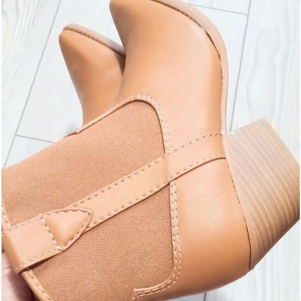 (8-4301) Universal Thread Kay Women's Boot Sz 8.5 - Picture 5 of 11